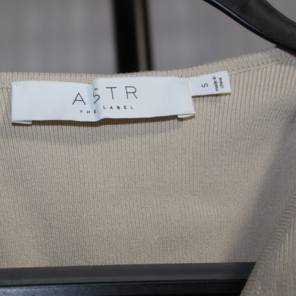 ASTR the Label Cream Pleated Bodysuit. Sz. S - Picture 8 of 8